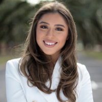 Niza Garcia headshot Niza Garcia headshot